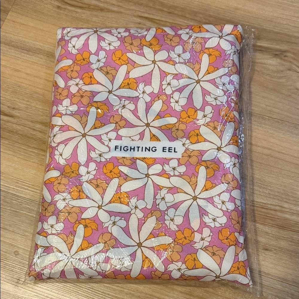 NWT Fighting Eel Beach Towel